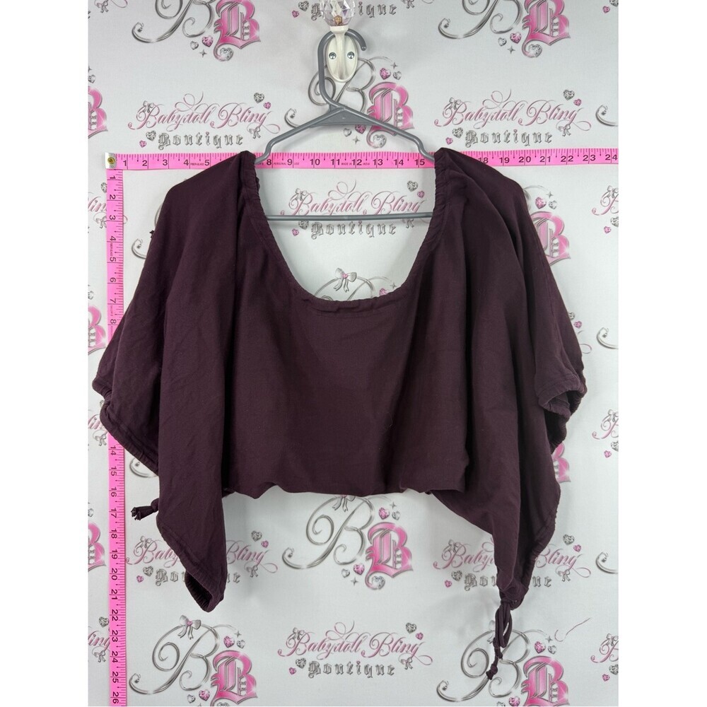Top flowy hippie Women’s Cropped Peasant Top - Deep Plum